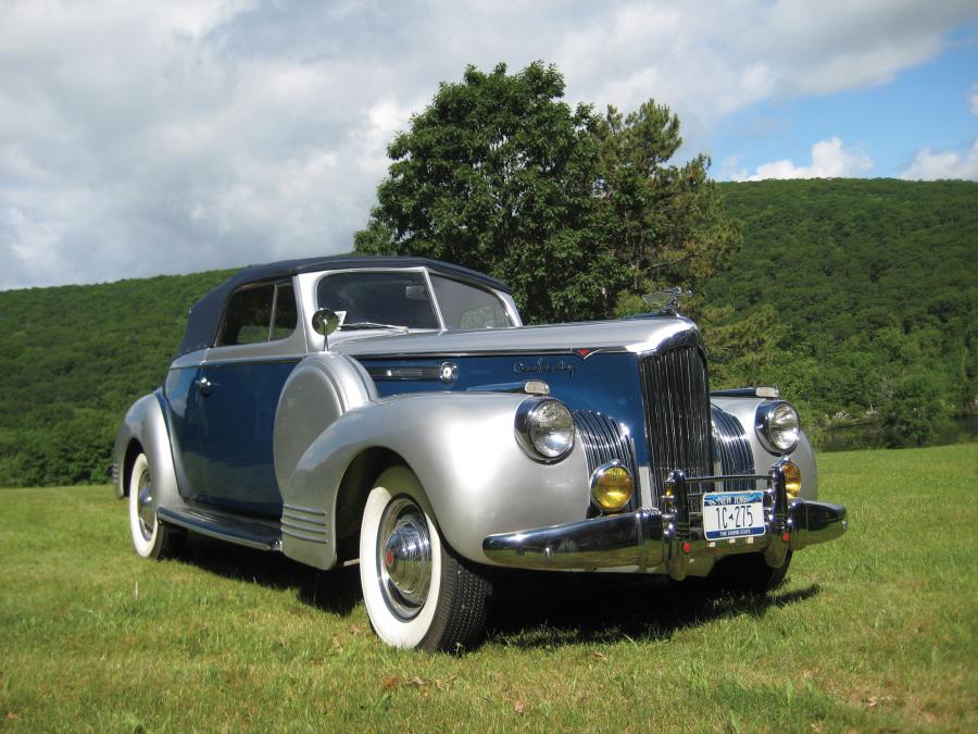  Packard Super Eight 160 Convertible Victoria 1941 года  (фото 1 из 5)